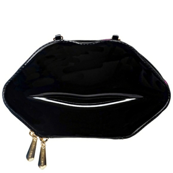 Betsey Johnson XOX Limited Edition Metal Frame Sunglass Chain Lip Carrying Case - Picture 2 of 7